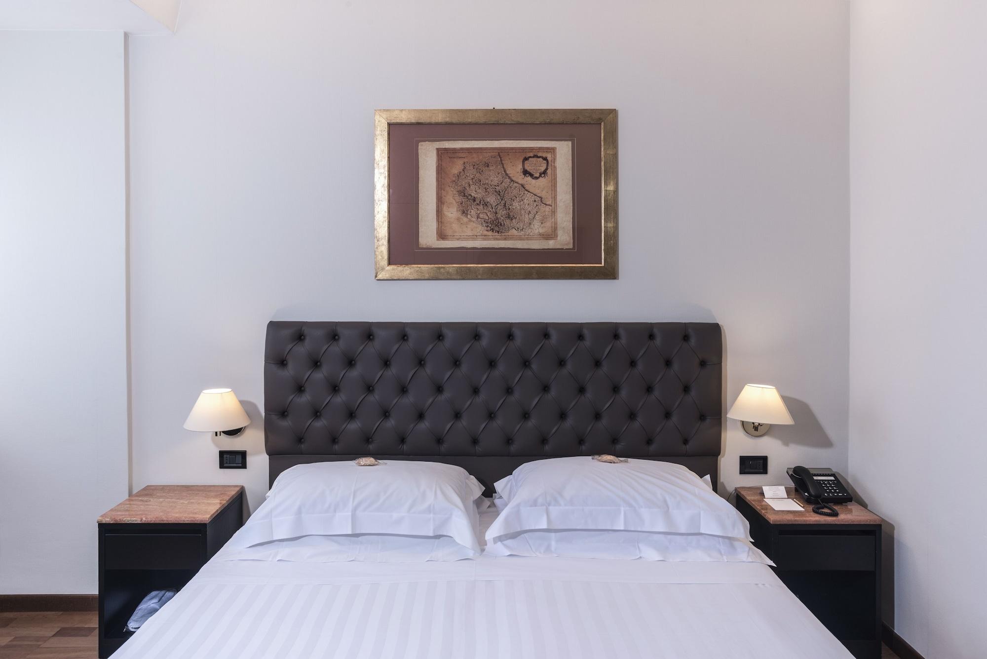 Hotel Plaza Pescara Luaran gambar