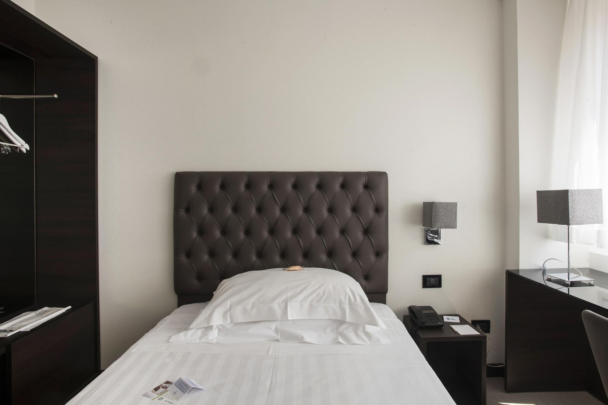 Hotel Plaza Pescara Luaran gambar
